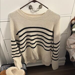 SHEIN Cream and Black Crew Neck Sweater with Geometric Stripes